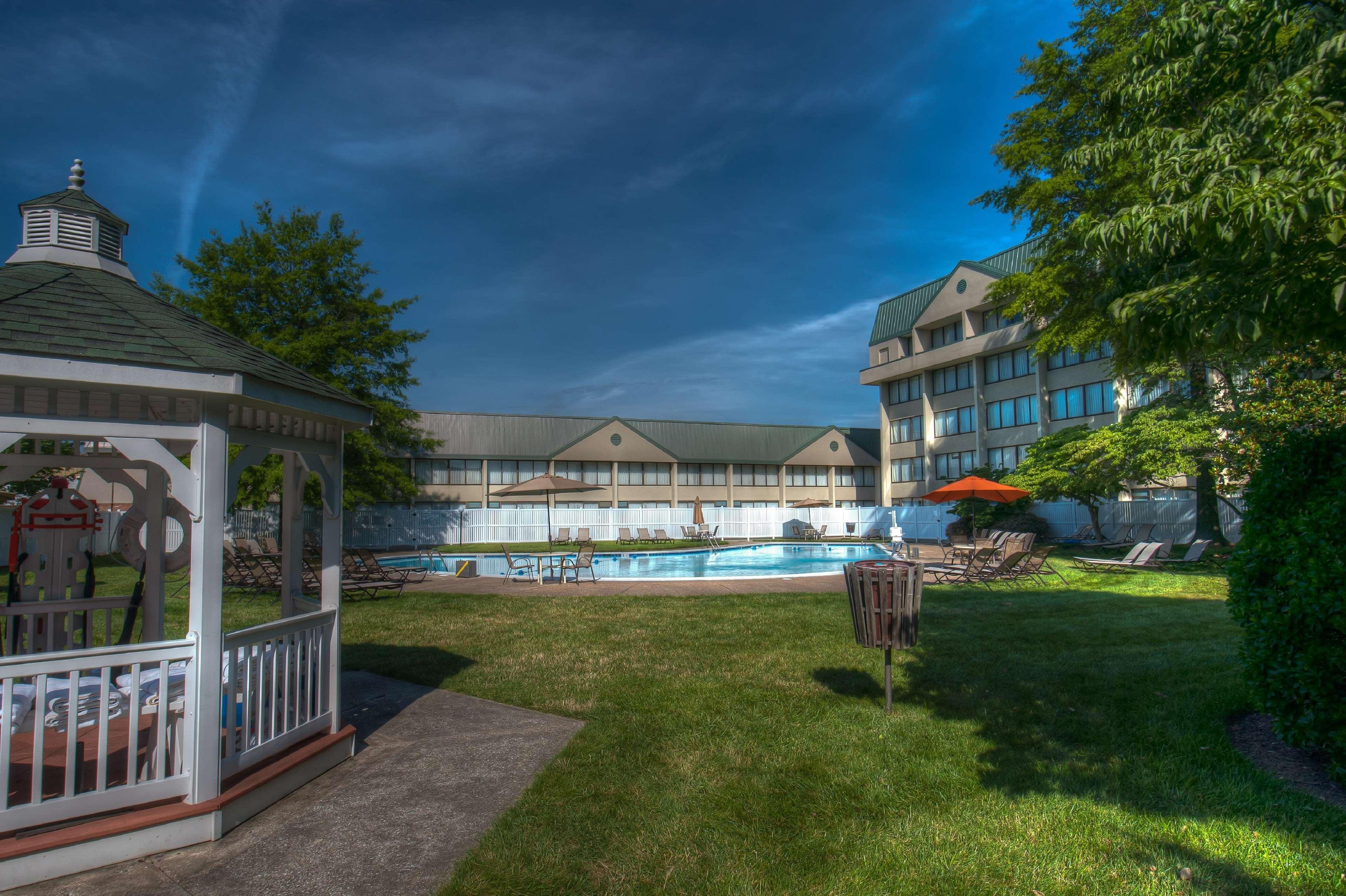 Doubletree By Hilton Baltimore North Hotel 3*