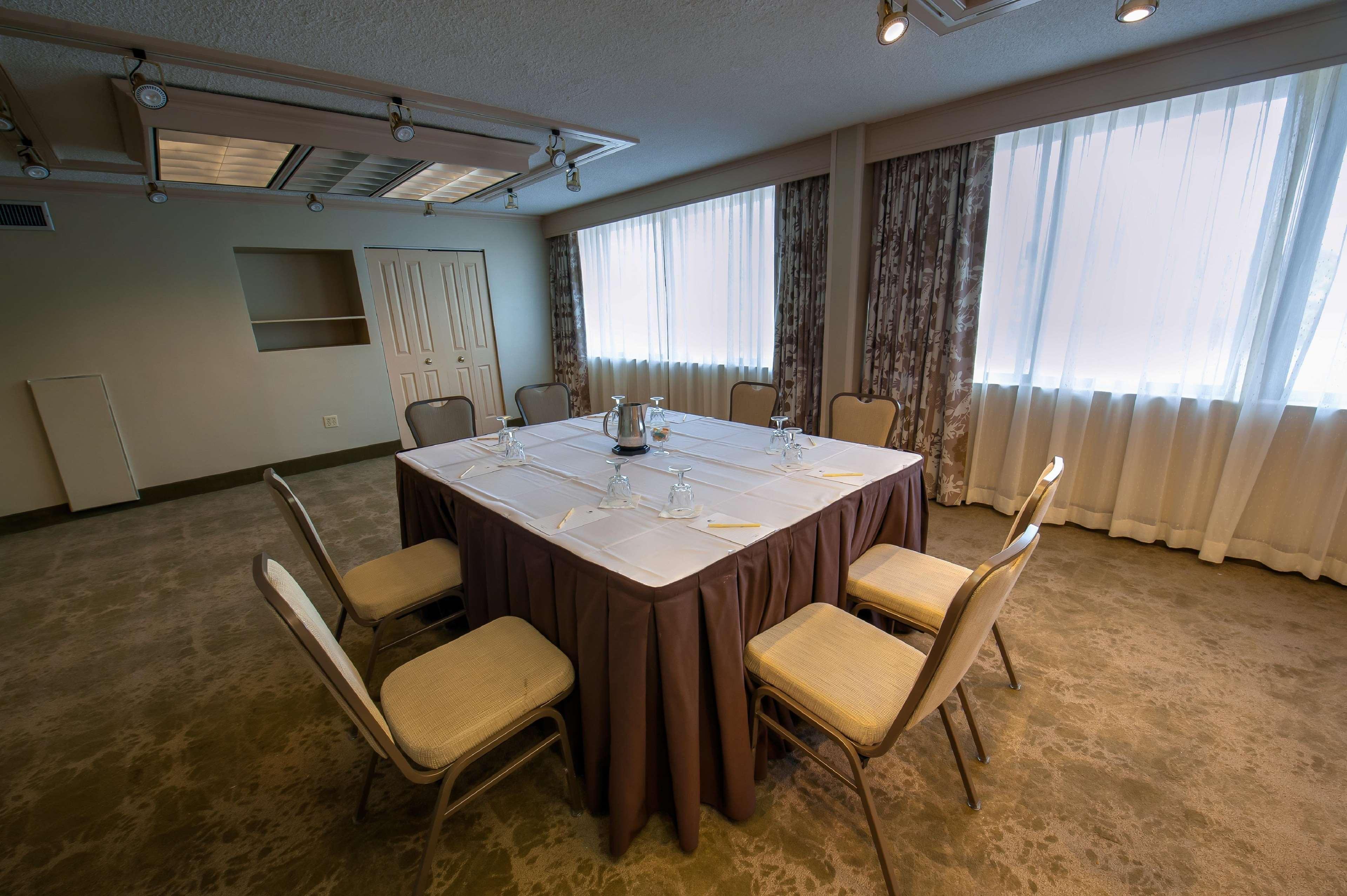 Hotel Doubletree By Hilton Baltimore North Pikesville