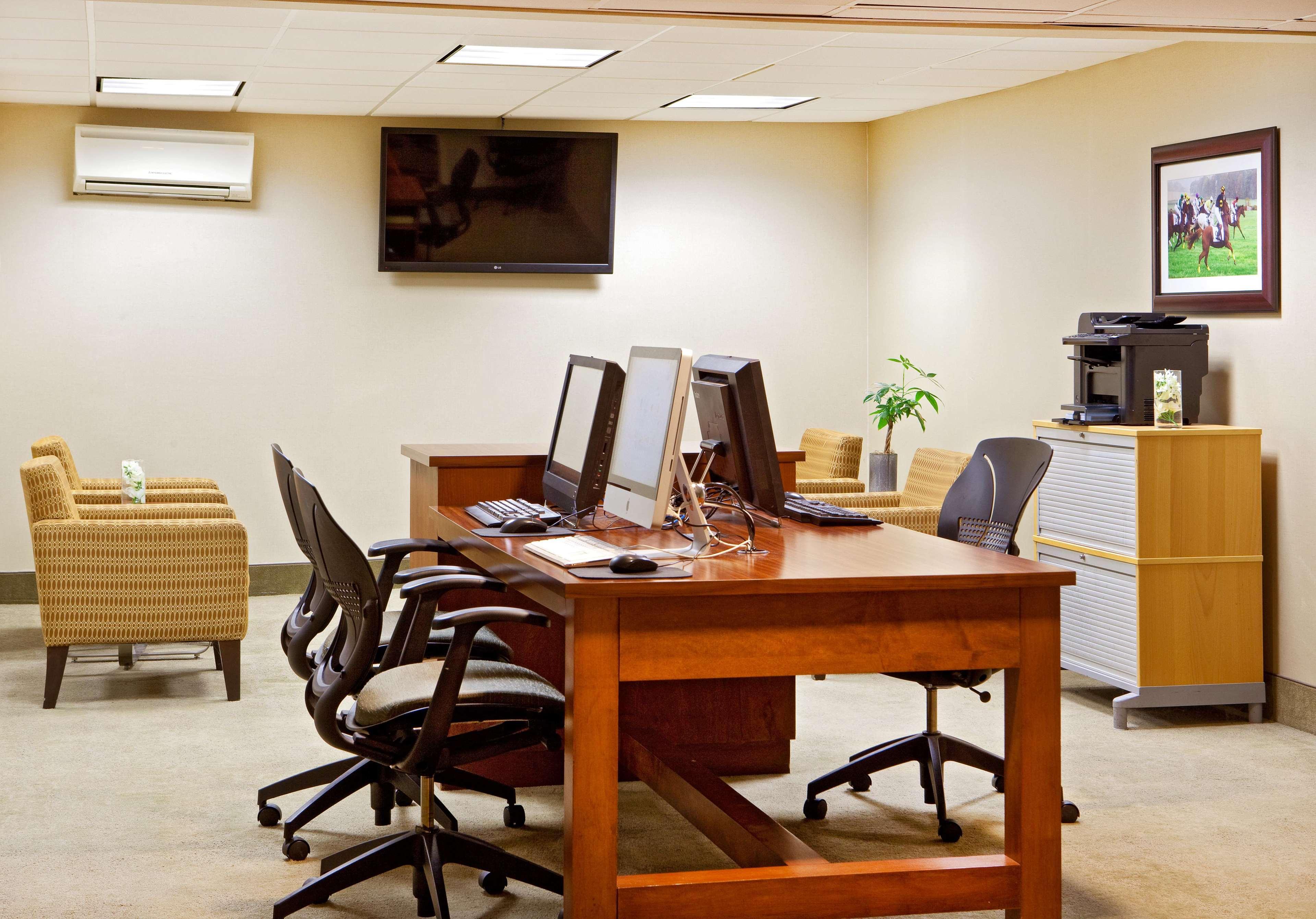 Doubletree By Hilton Baltimore North Hotel 3*