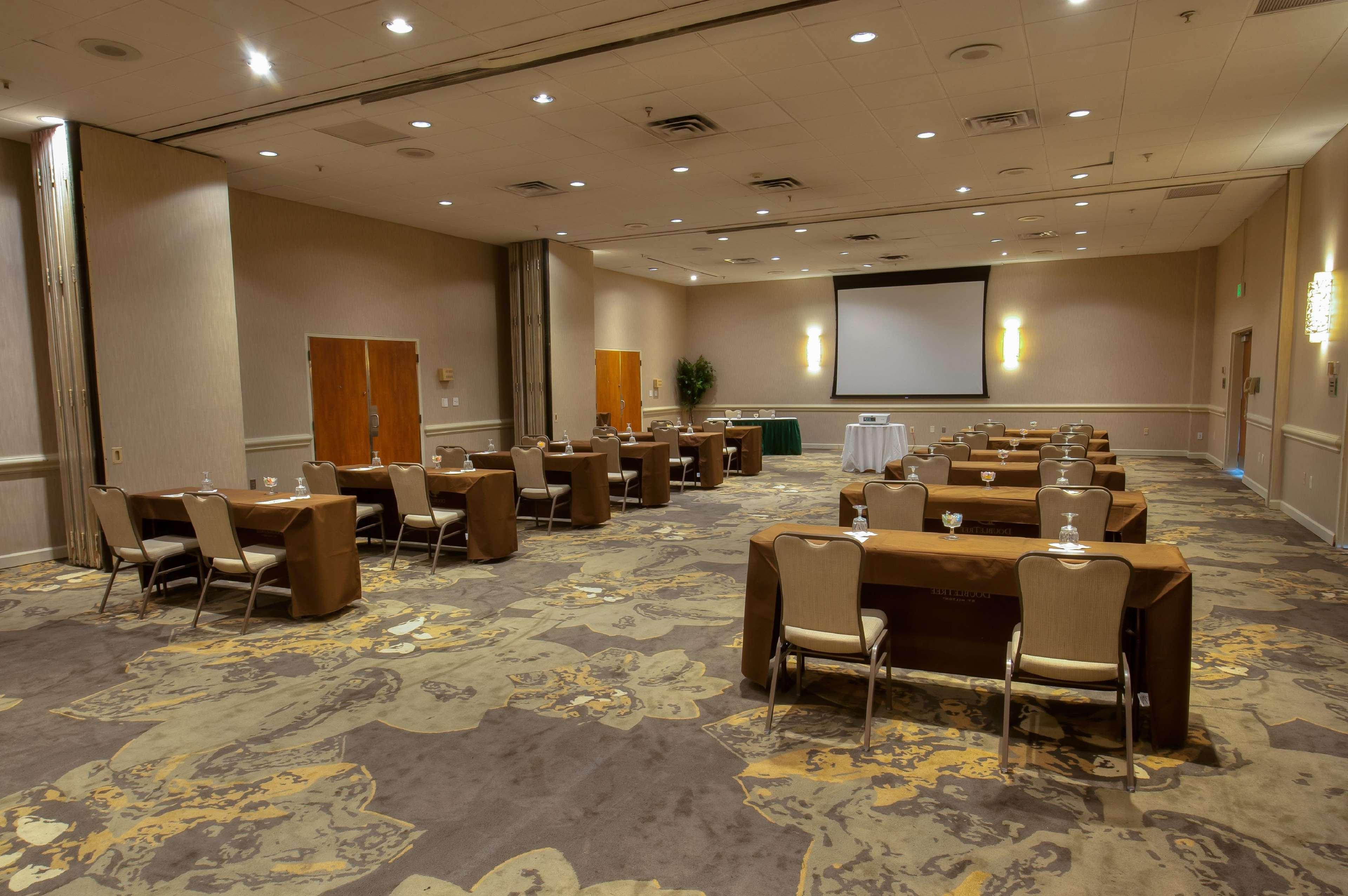 Doubletree By Hilton Baltimore North Hotel 3*