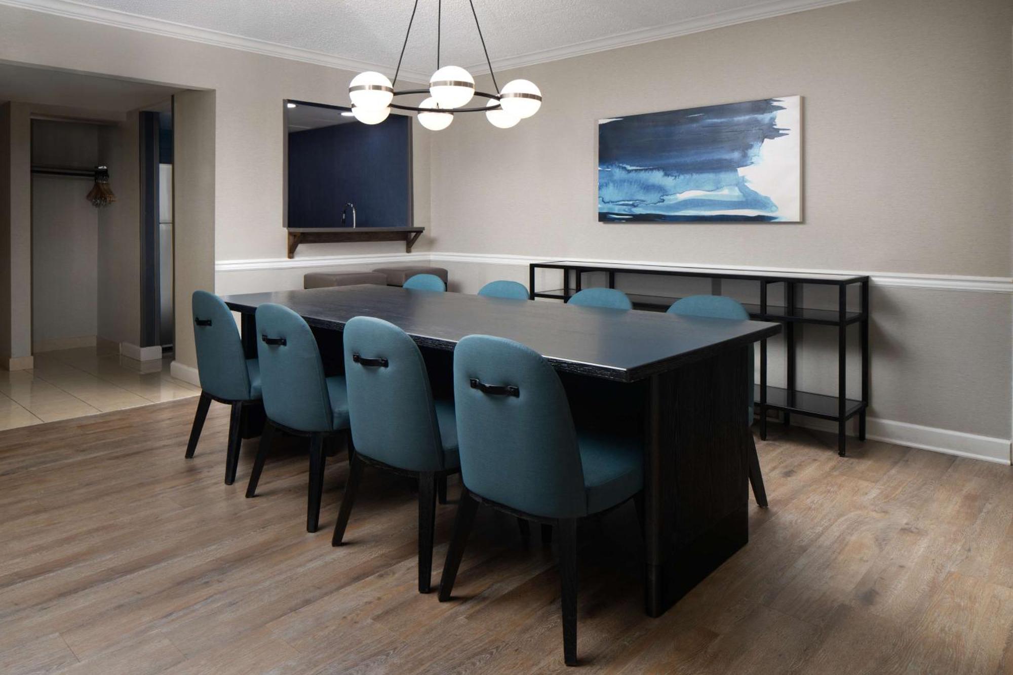 Hotel Doubletree By Hilton Baltimore North Pikesville